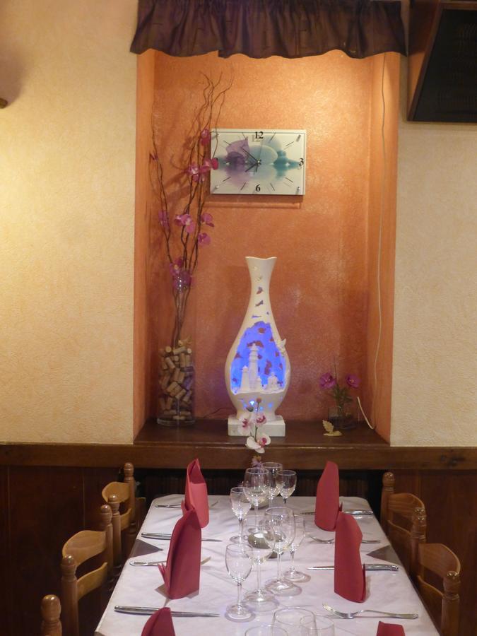 Le Colquin Hotel La Haye-du-Puits Bagian luar foto
